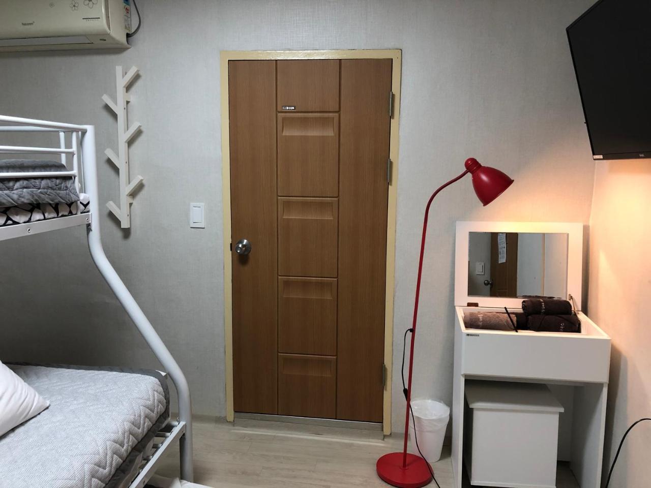 Mullae Guesthouse Сеул Екстериор снимка